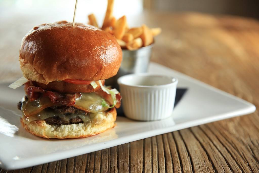 Amsterdam BrewHouse | restaurant | 245 Queens Quay W, Toronto, ON M5J 2K9, Canada | 4165041020 OR +1 416-504-1020