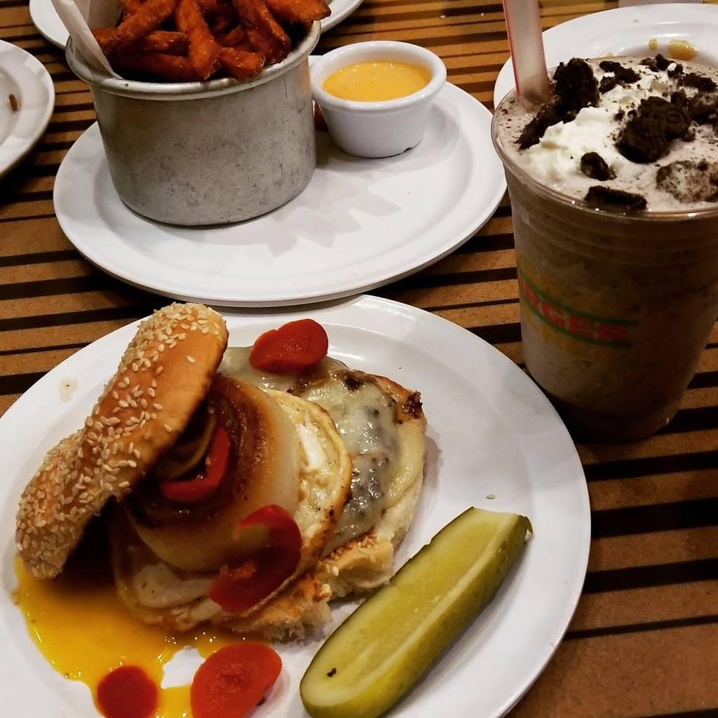 Bobbys Burger Palace | restaurant | 7101 Democracy Blvd, Bethesda, MD 20817, USA | 3017673943 OR +1 301-767-3943