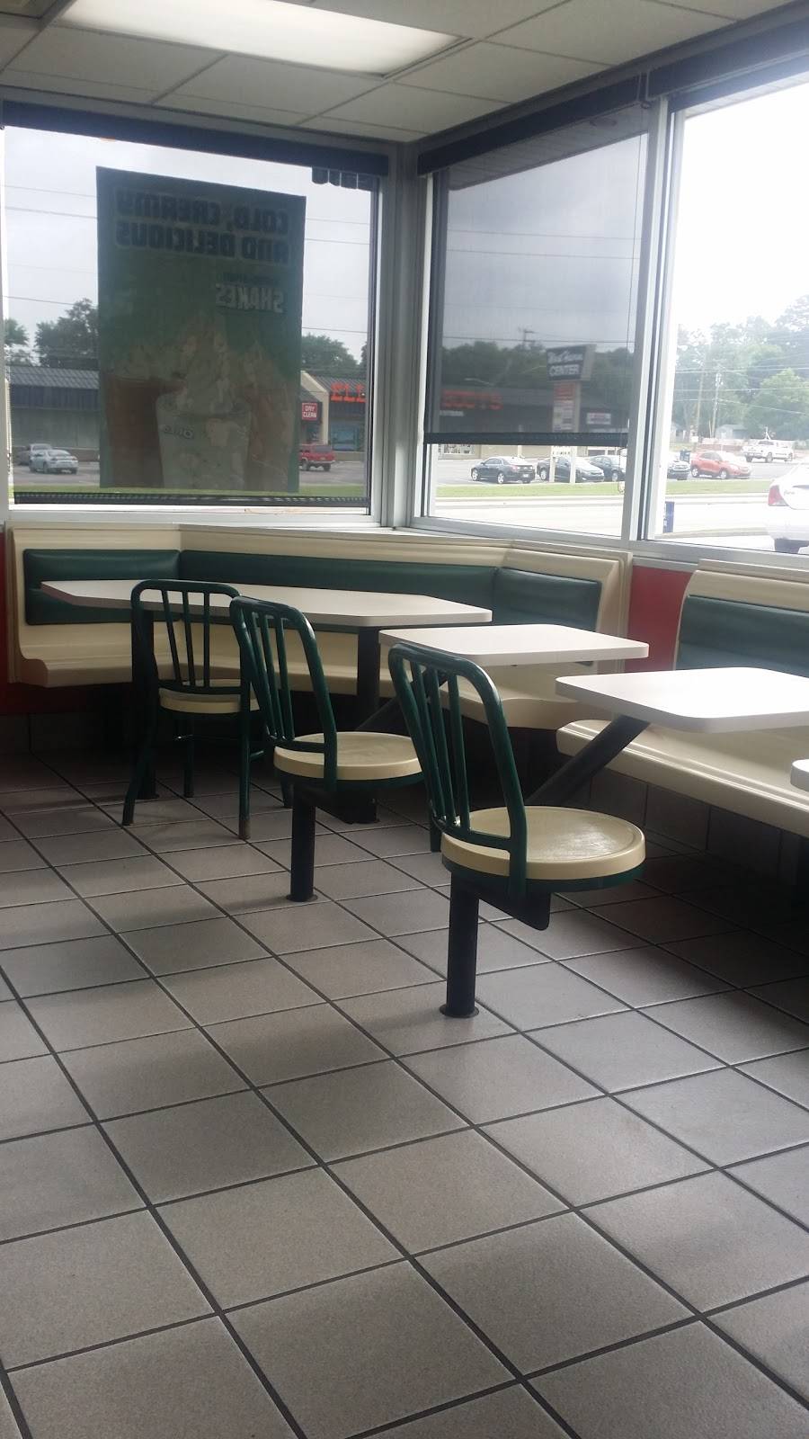 Krystal | meal takeaway | 3910 Western Ave, Knoxville, TN 37921, USA | 8655253597 OR +1 865-525-3597