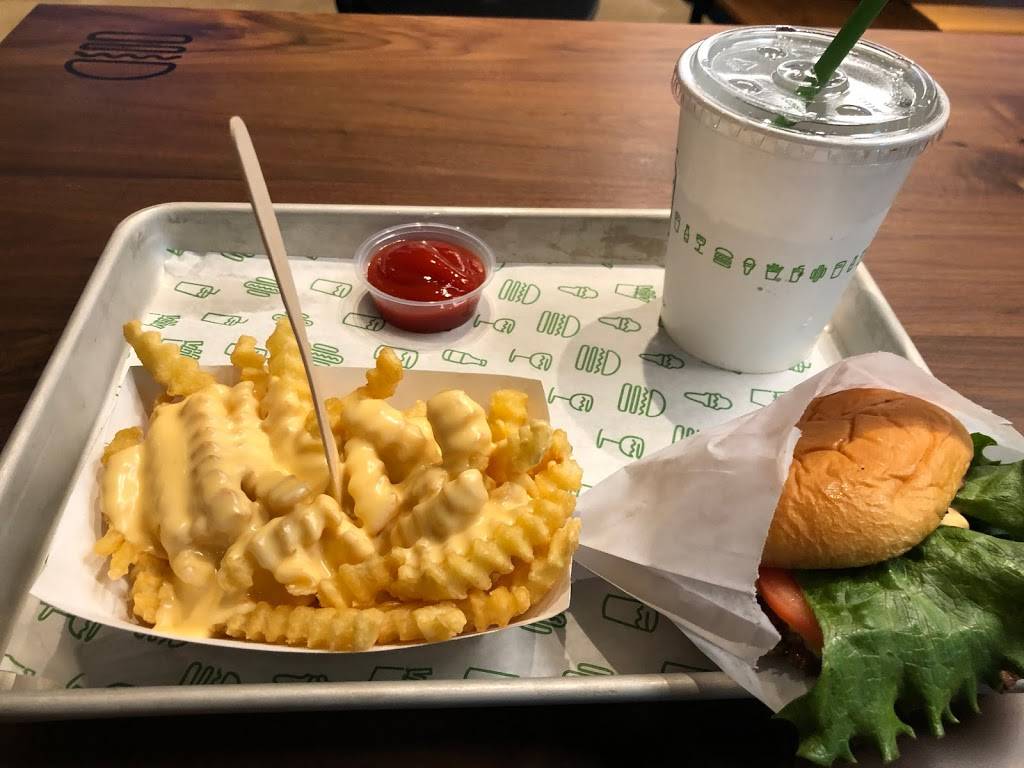 Shake Shack | restaurant | 1765 E Golf Rd, Schaumburg, IL 60173, USA | 7088526305 OR +1 708-852-6305