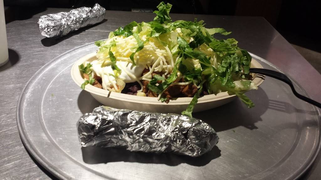 Chipotle Mexican Grill | restaurant | 2560 Tuscany St Ste 102, Corona, CA 92881, USA | 9513402489 OR +1 951-340-2489