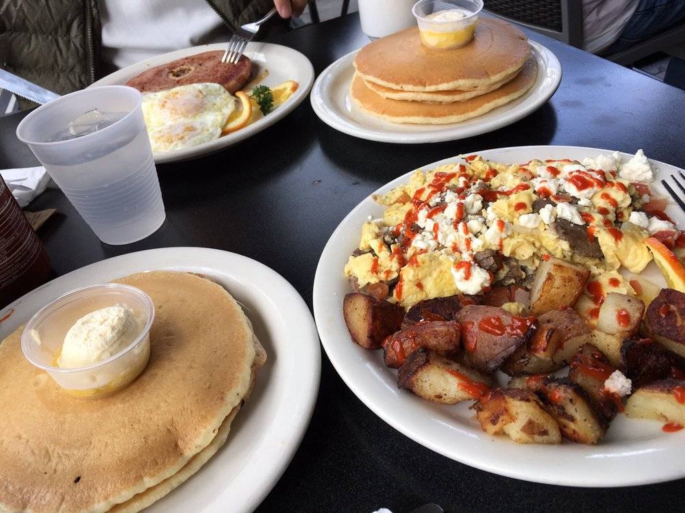 Stacks Pancake House | restaurant | 27680 Marguerite Pkwy, Mission Viejo, CA 92692, USA | 9492184600 OR +1 949-218-4600