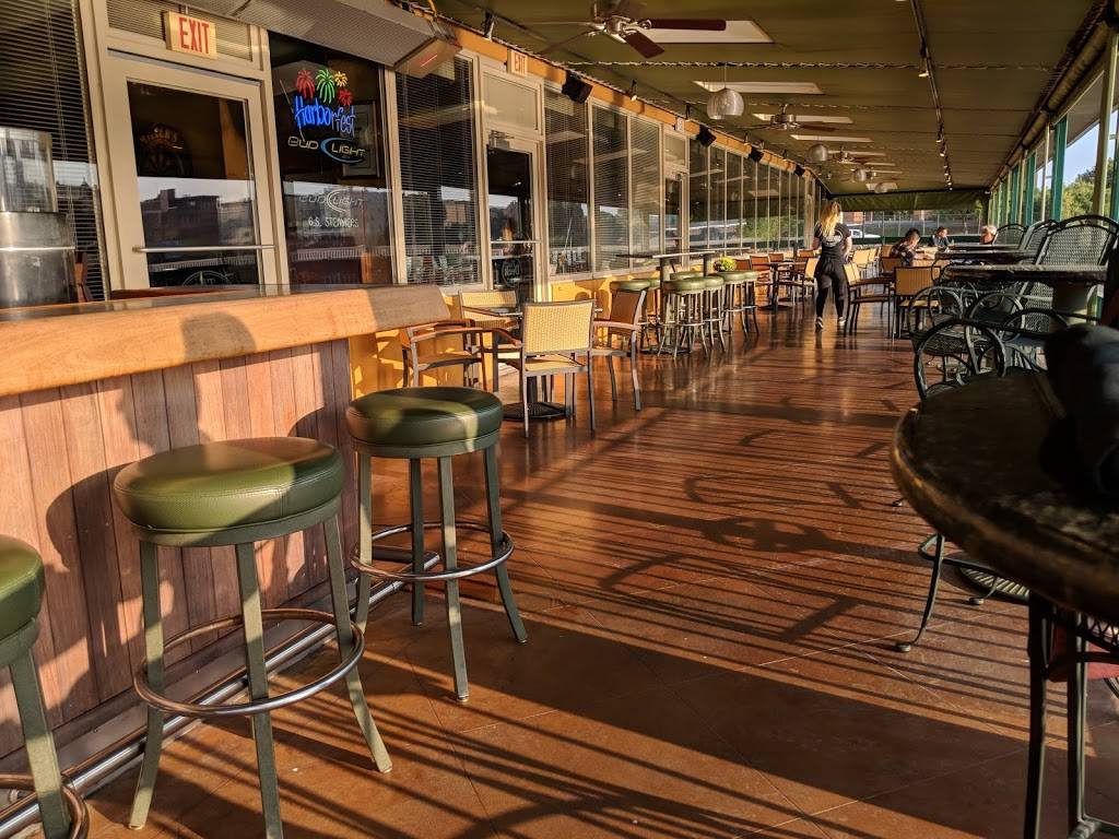 GS Steamers Bar & Grill | restaurant | 70 E 1st St, Oswego, NY 13126, USA | 3153420000 OR +1 315-342-0000