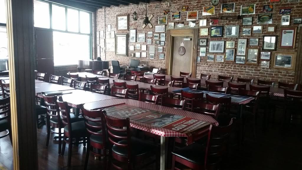 Antuzzis Newcastle Inn | restaurant | 525 Main St, Newcastle, CA 95658, USA | 9168241400 OR +1 916-824-1400