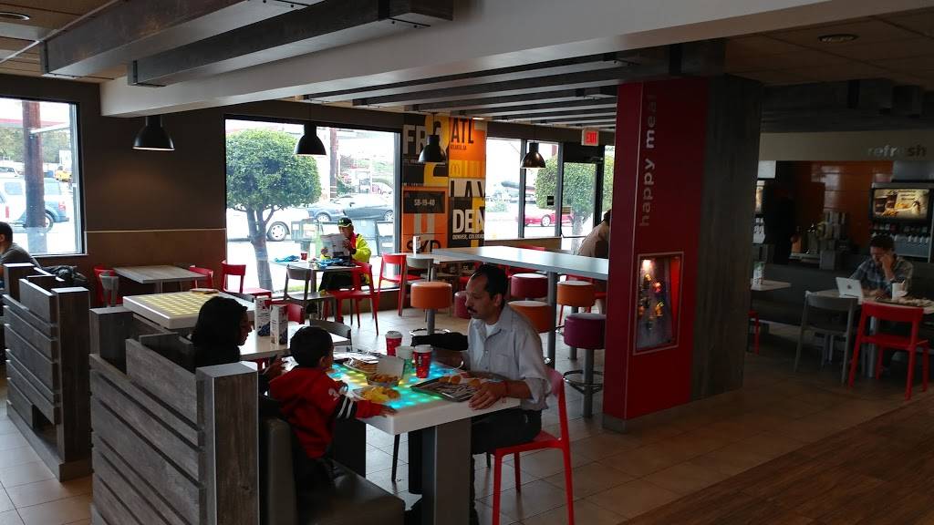 McDonalds | cafe | 11300 National Blvd, Los Angeles, CA 90064, USA | 3104779301 OR +1 310-477-9301