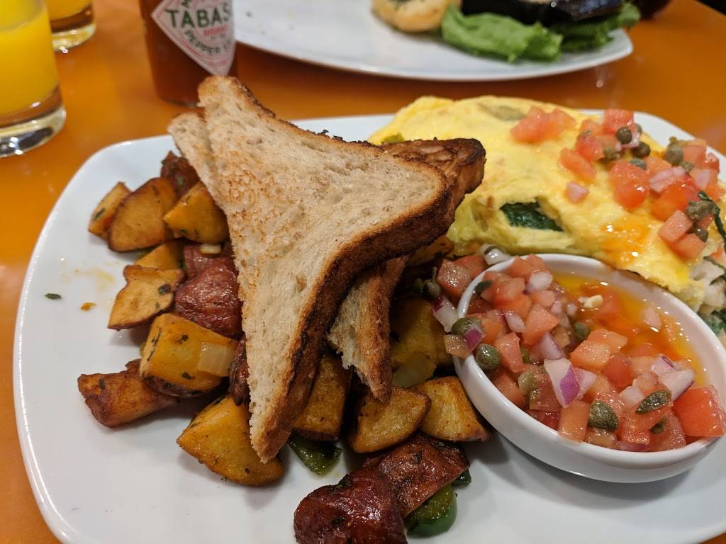 The Executive Diner | restaurant | 1400 Duke St, Alexandria, VA 22314, USA | 7032990894 OR +1 703-299-0894