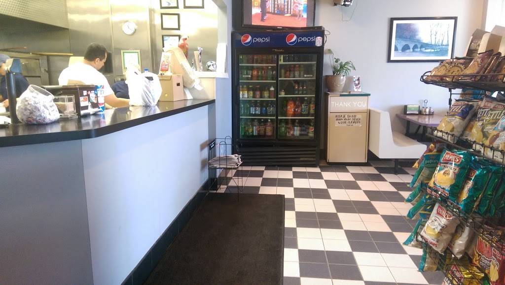 Arianas Pizzeria & Italian | restaurant | 230 Levittown Pkwy, Levittown, PA 19054, USA | 2159498785 OR +1 215-949-8785