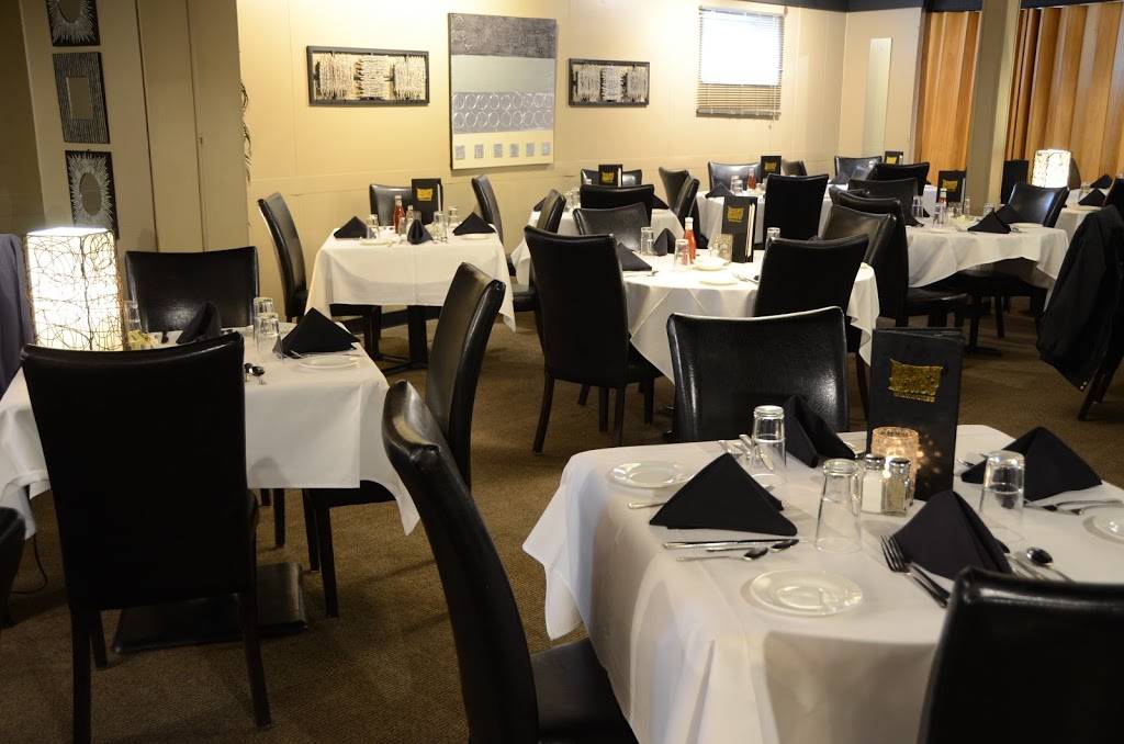 The Packing House | restaurant | 900 E Layton Ave, Milwaukee, WI 53207, USA | 4144835054 OR +1 414-483-5054