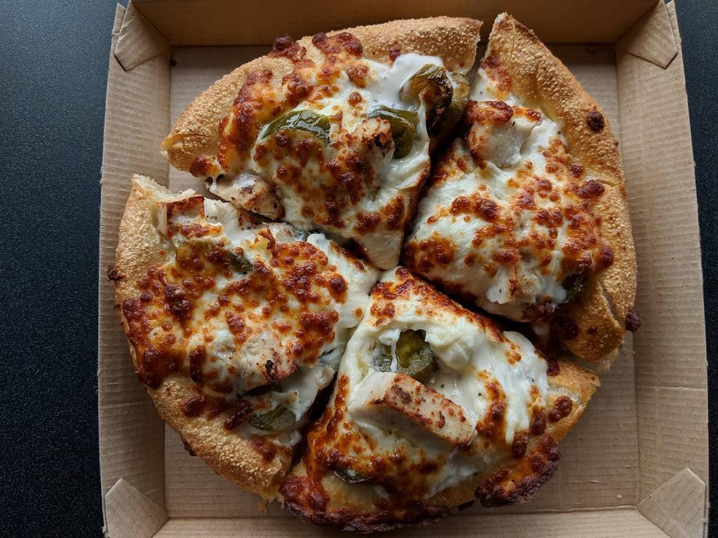 Pizza Hut | meal delivery | 11710 Yonge St #2, Richmond Hill, ON L4E 0K4, Canada | 9057703038 OR +1 905-770-3038