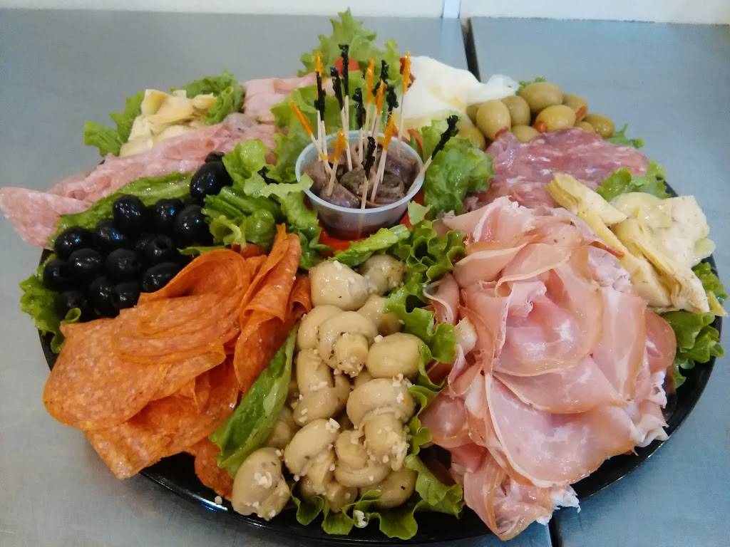 Wagon Wheels Deli | restaurant | 3739 Rte 9W, Highland, NY 12528, USA | 8456916975 OR +1 845-691-6975