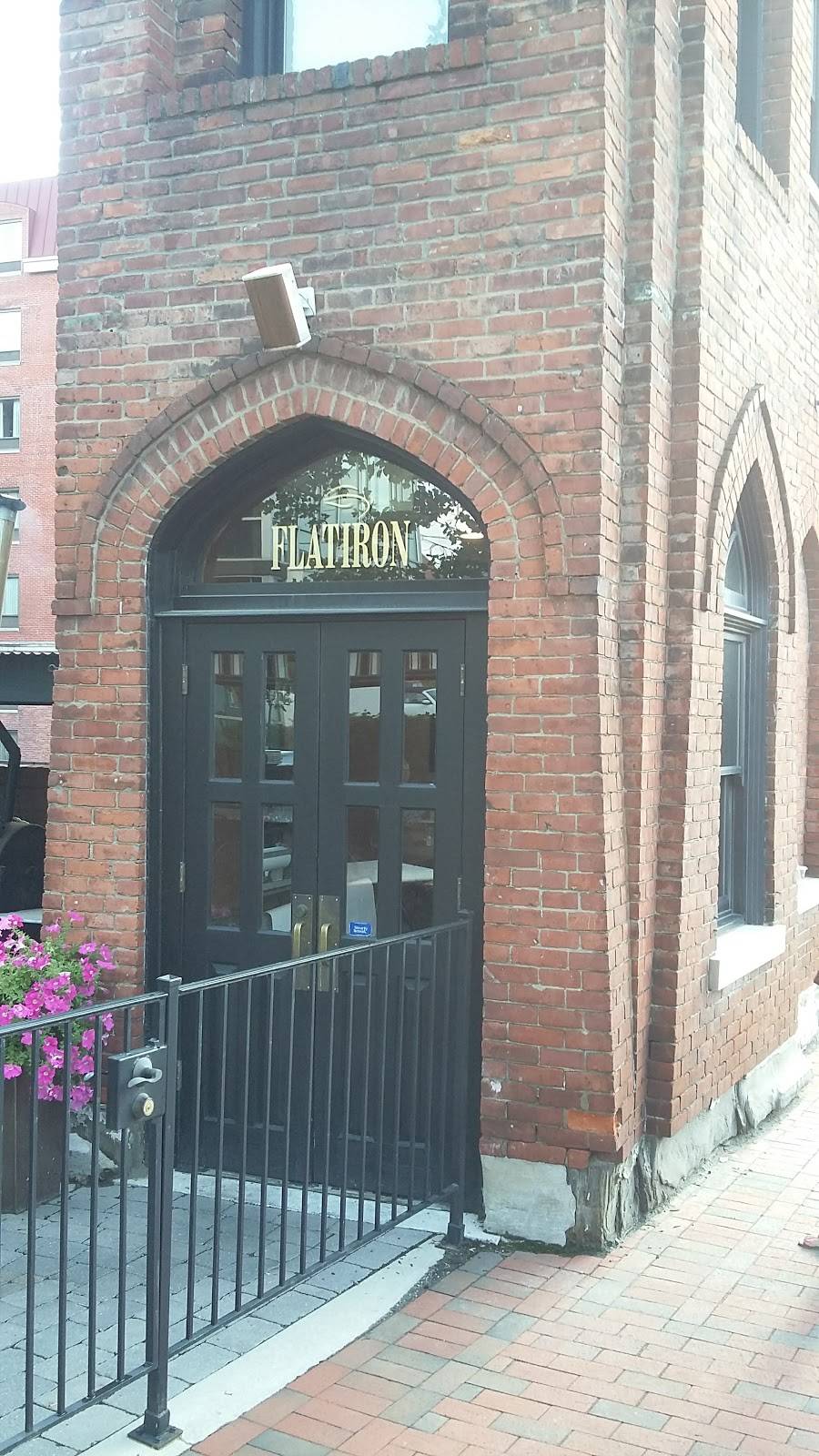 Flatiron Bar & Diner | restaurant | 129 E Nationwide Blvd, Columbus, OH 43215, USA | 6144610033 OR +1 614-461-0033