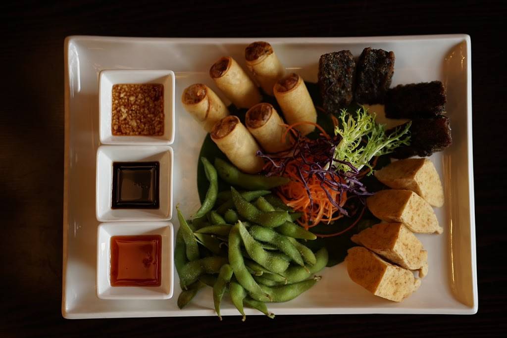 RaCha Thai Cuisine | restaurant | 255 Main St, Huntington, NY 11743, USA | 6318246881 OR +1 631-824-6881