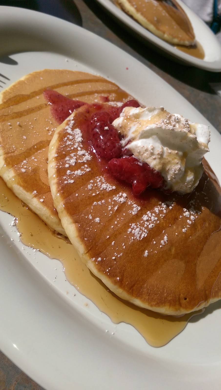 Toms Famous Burgers 6 | restaurant | 5624 Pacific Blvd, Huntington Park, CA 90255, USA | 3235818179 OR +1 323-581-8179