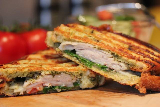 Applewood Bistro | restaurant | 1015 S Iowa Ave, Washington, IA 52353, USA | 3196538454 OR +1 319-653-8454