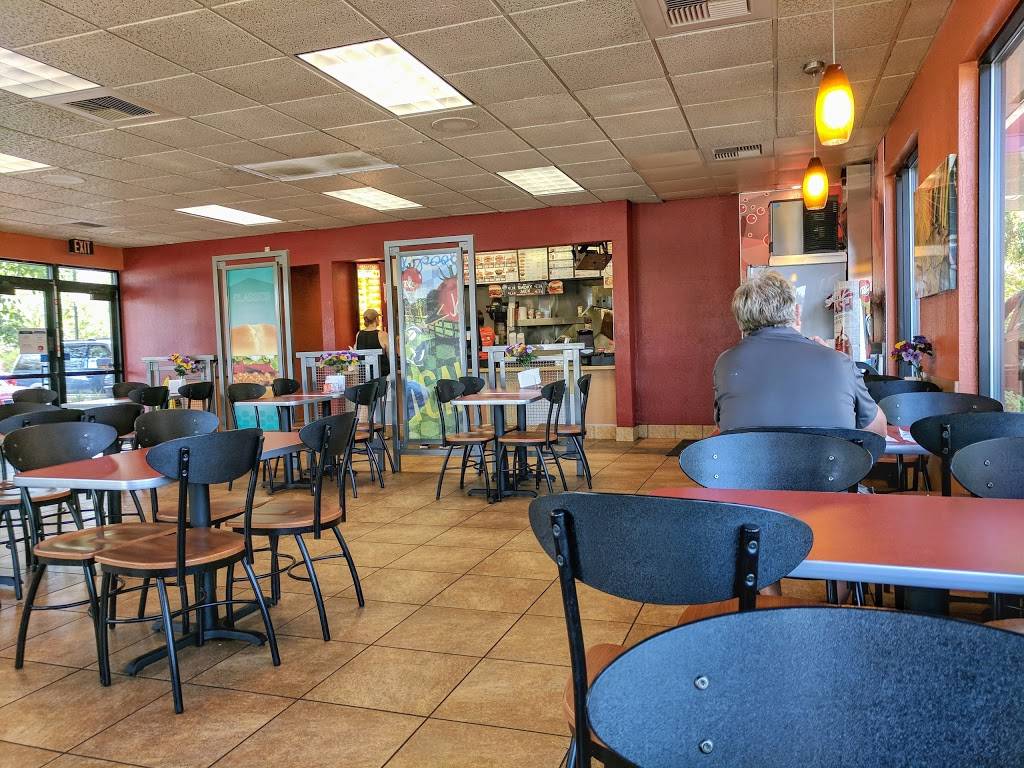 Jack in the Box | restaurant | 775 Harbor Pointe Pl, West Sacramento, CA 95605, USA | 9163748319 OR +1 916-374-8319