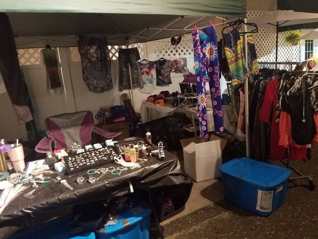 The Neighbors Sports Grille & Wings | restaurant | 742 Middle Country Rd, Selden, NY 11784, USA | 6314512386 OR +1 631-451-2386