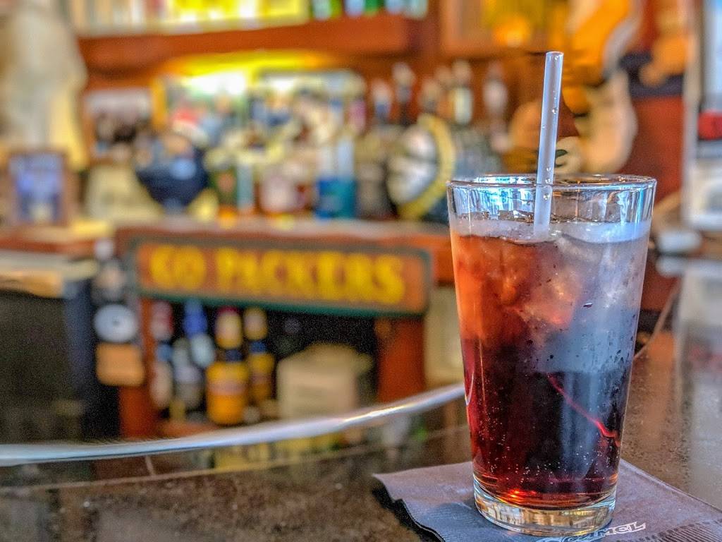 Ratch & Debs Pizza | restaurant | 720 Merritt Ave # A, Oshkosh, WI 54901, USA | 9202352273 OR +1 920-235-2273