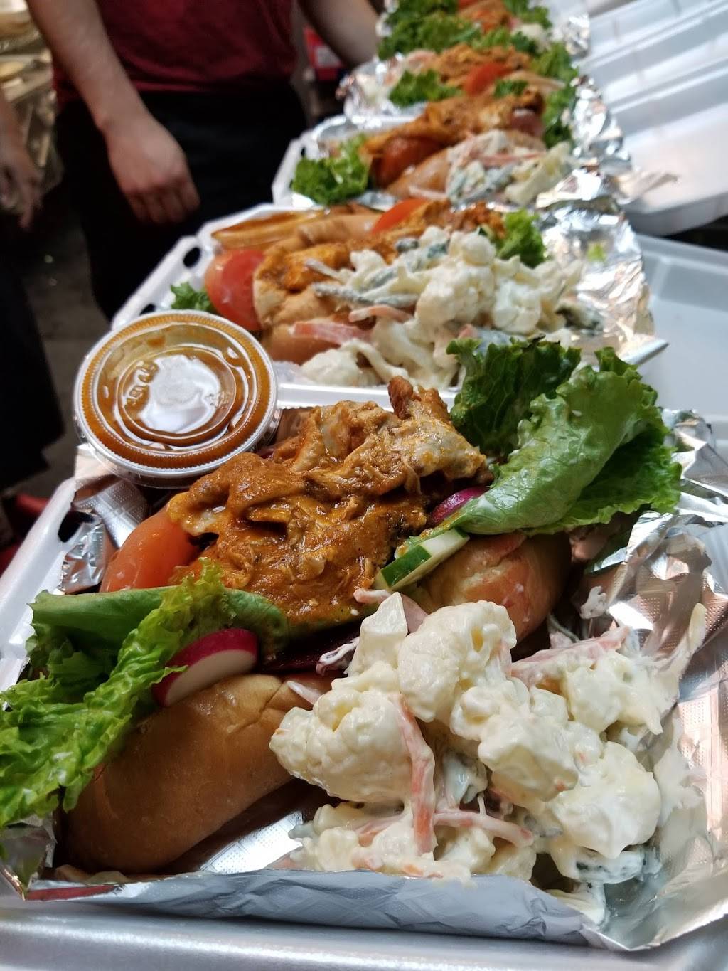 Samanthas Pupusas | restaurant | 117 Cornelius St, Hillsborough, NC 27278, USA | 9196857059 OR +1 919-685-7059