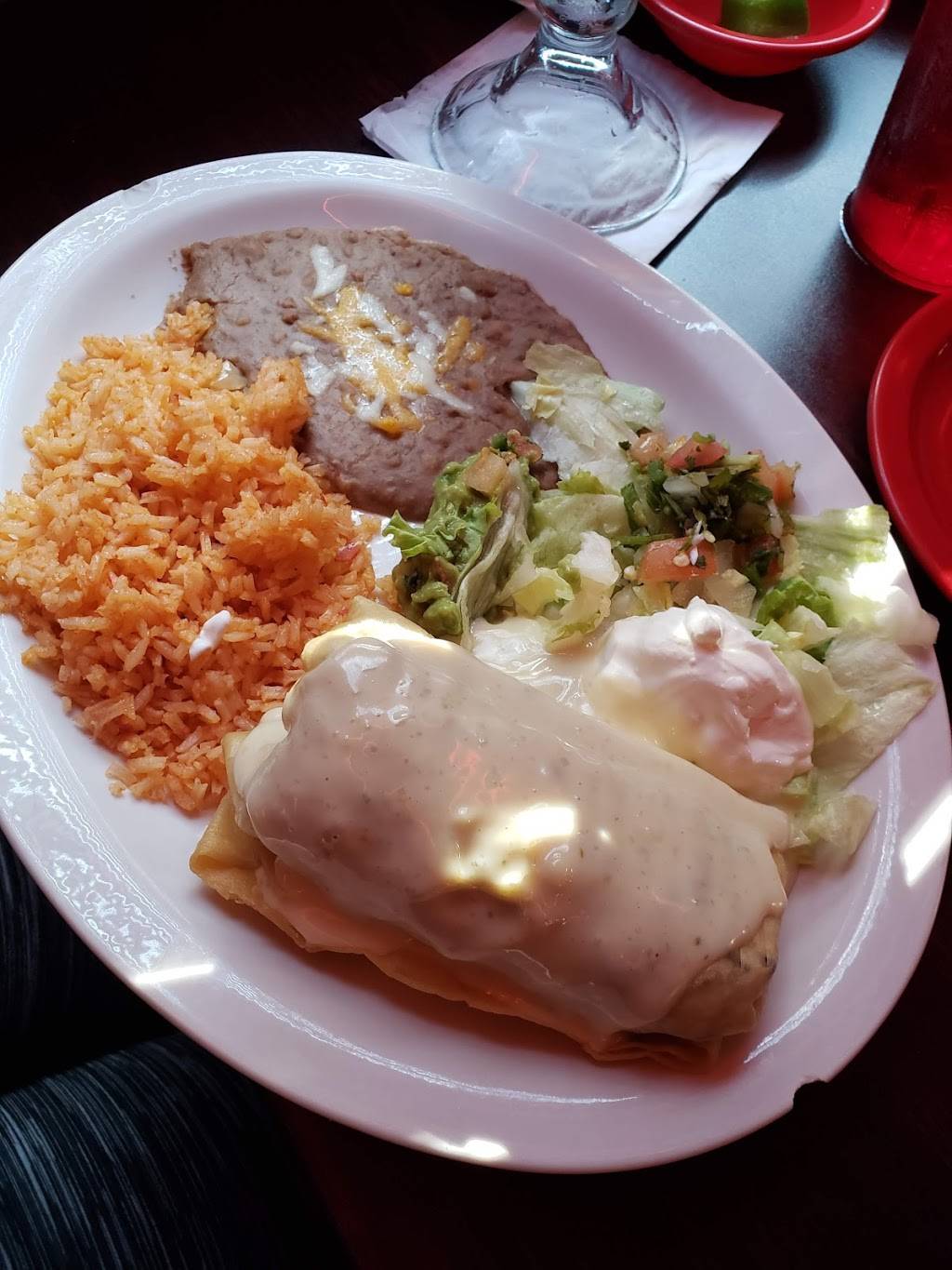 Chavos Mexican Restaurant | restaurant | US-371, Dixie Inn, LA 71055, USA | 3183773304 OR +1 318-377-3304