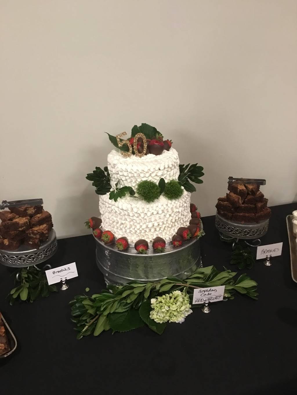 Café Le Crumbs | cafe | 162 4th Ave N, Nashville, TN 37219, USA | 6152481944 OR +1 615-248-1944