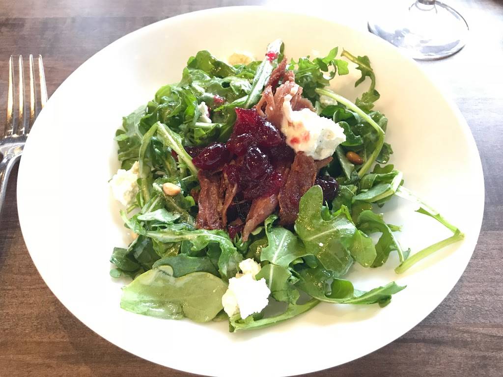 Seasons | restaurant | 134 Lakeshore Rd E, Oakville, ON L6J 1H4, Canada | 9058440676 OR +1 905-844-0676