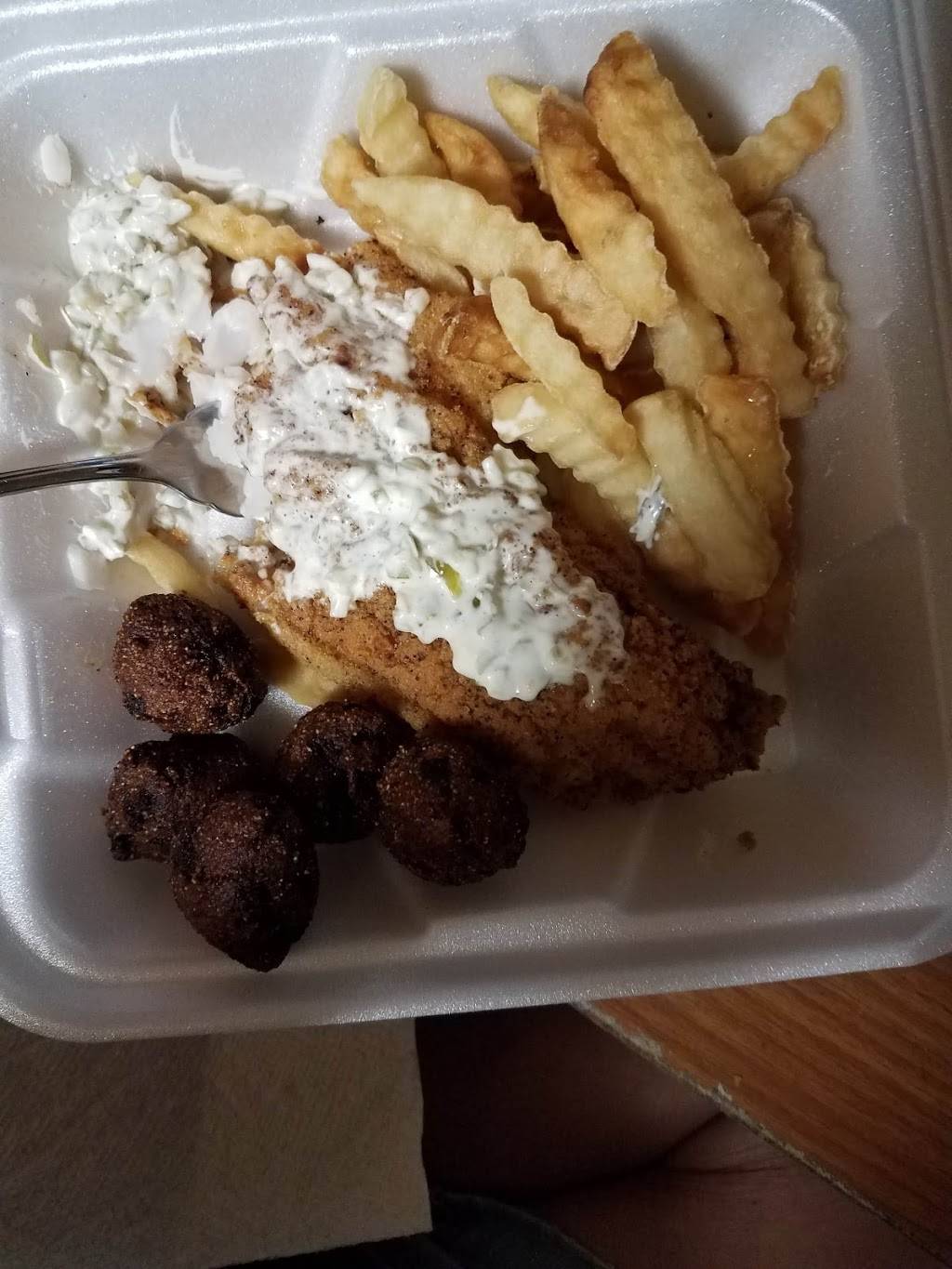 Cracker House BBQ and Southern Cooking | restaurant | 10863 FL-40, Silver Springs, FL 34488, USA | 3526251332 OR +1 352-625-1332