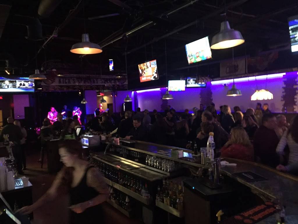 Fenders | restaurant | 8333 Market Exchange Drive, Westerville, OH 43081, USA | 6144364984 OR +1 614-436-4984