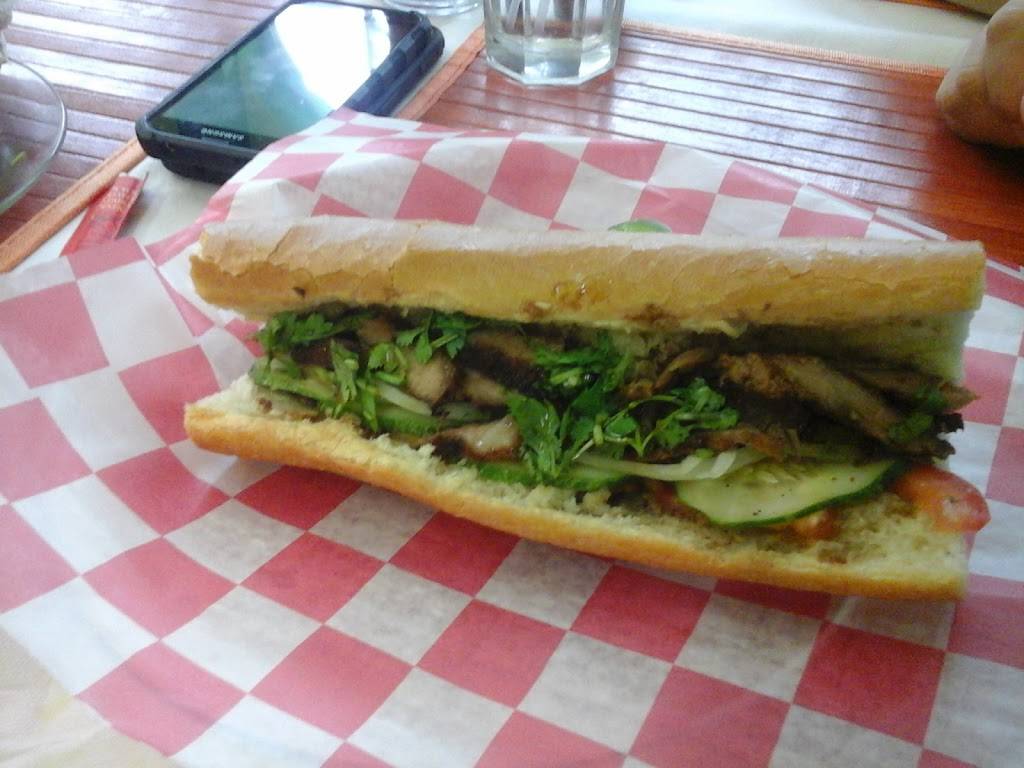 The Lemongrass Kitchen | restaurant | 121 Dunbar St, Spartanburg, SC 29306, USA | 8642056150 OR +1 864-205-6150