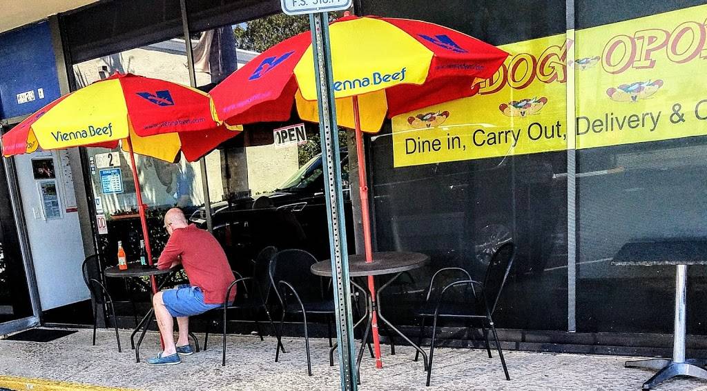 Hotdog Opolis | restaurant | 6020 N Federal Hwy, Boca Raton, FL 33487, USA | 5619885959 OR +1 561-988-5959