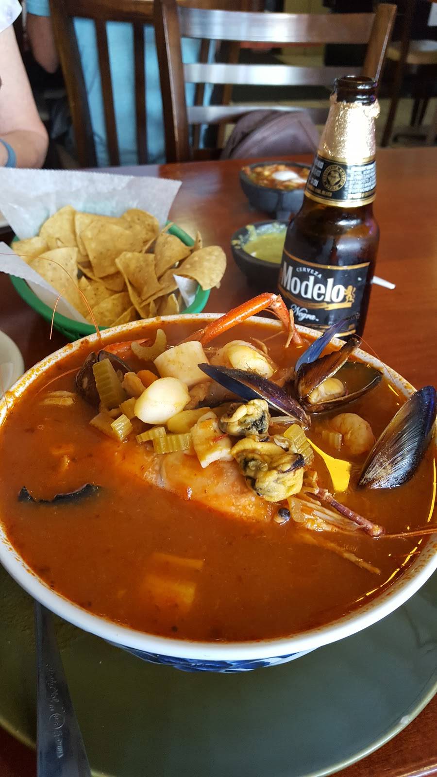 Taqueria Los Cocos | restaurant | 503 Dundee Ave, East Dundee, IL 60118, USA | 8474280077 OR +1 847-428-0077