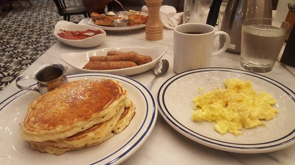 Porch Kitchen & Bar | restaurant | 280 W Jefferson St #1432, Louisville, KY 40202, USA | 5026714246 OR +1 502-671-4246