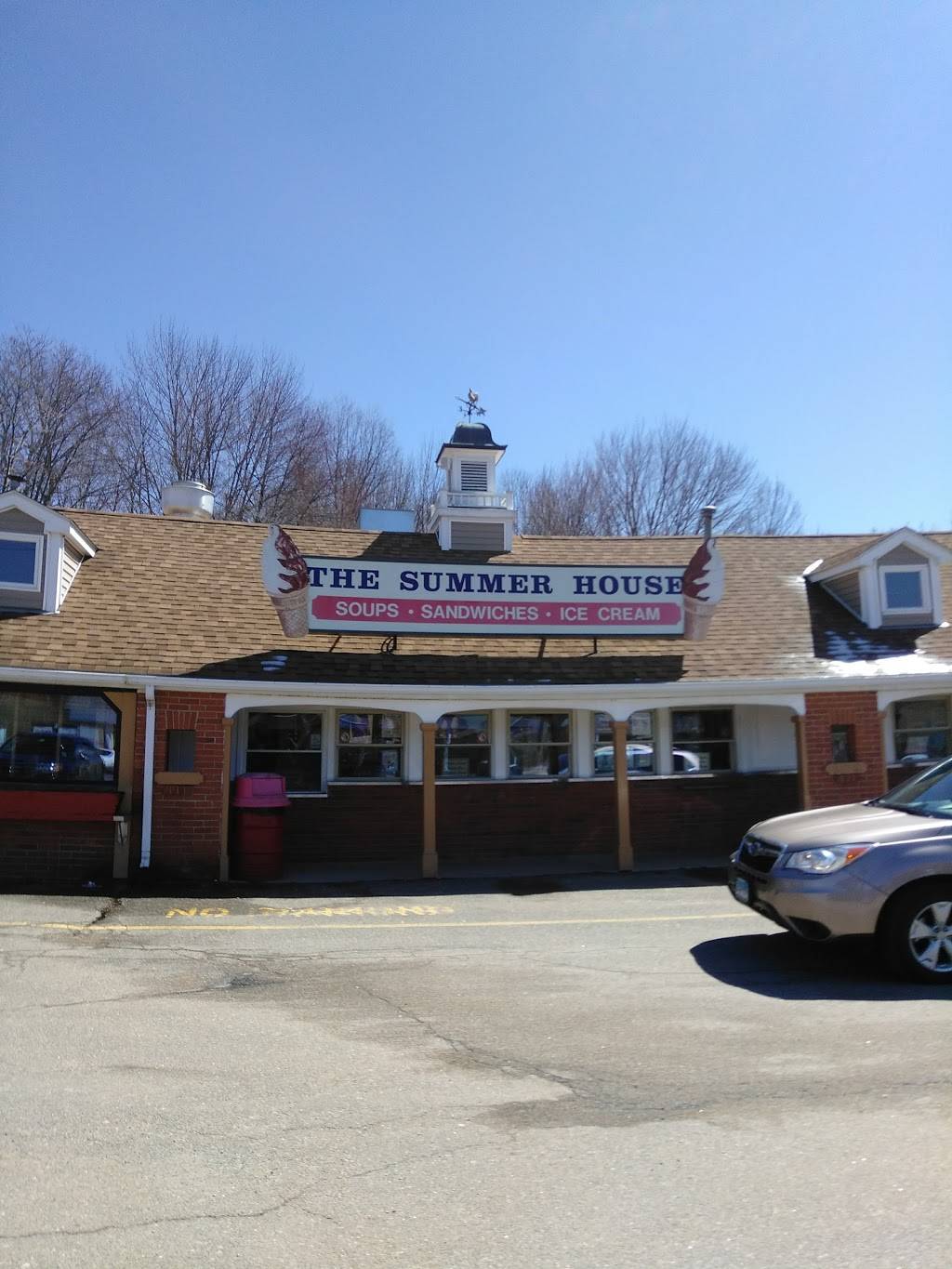 Summer House | restaurant | 552 College Hwy, Southwick, MA 01077, USA | 4135693581 OR +1 413-569-3581