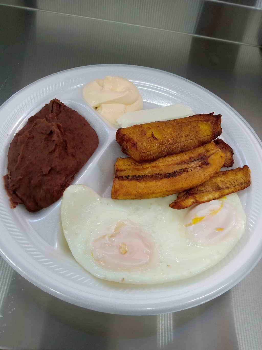 Pupuseria Santa Elena y Mas | restaurant | 2157 Gaston Pl Dr, Austin, TX 78723, USA | 5127705653 OR +1 512-770-5653