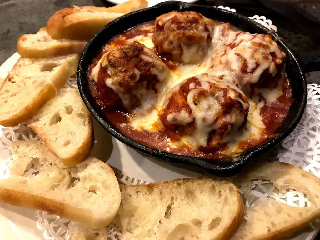 LBs Restaurant | restaurant | 16701 Lakeview Rd NE, Flintstone, MD 21530, USA | 3017848400 OR +1 301-784-8400