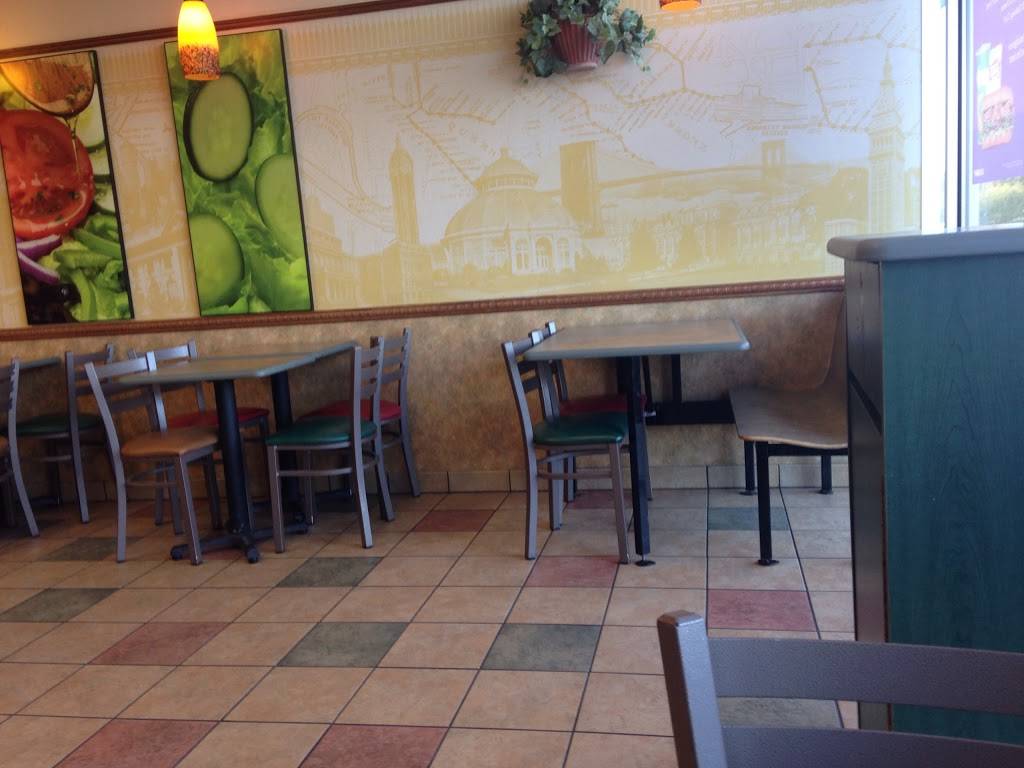 Subway Restaurants | restaurant | 5111 N Beach St #124, Fort Worth, TX 76137, USA | 6826470913 OR +1 682-647-0913