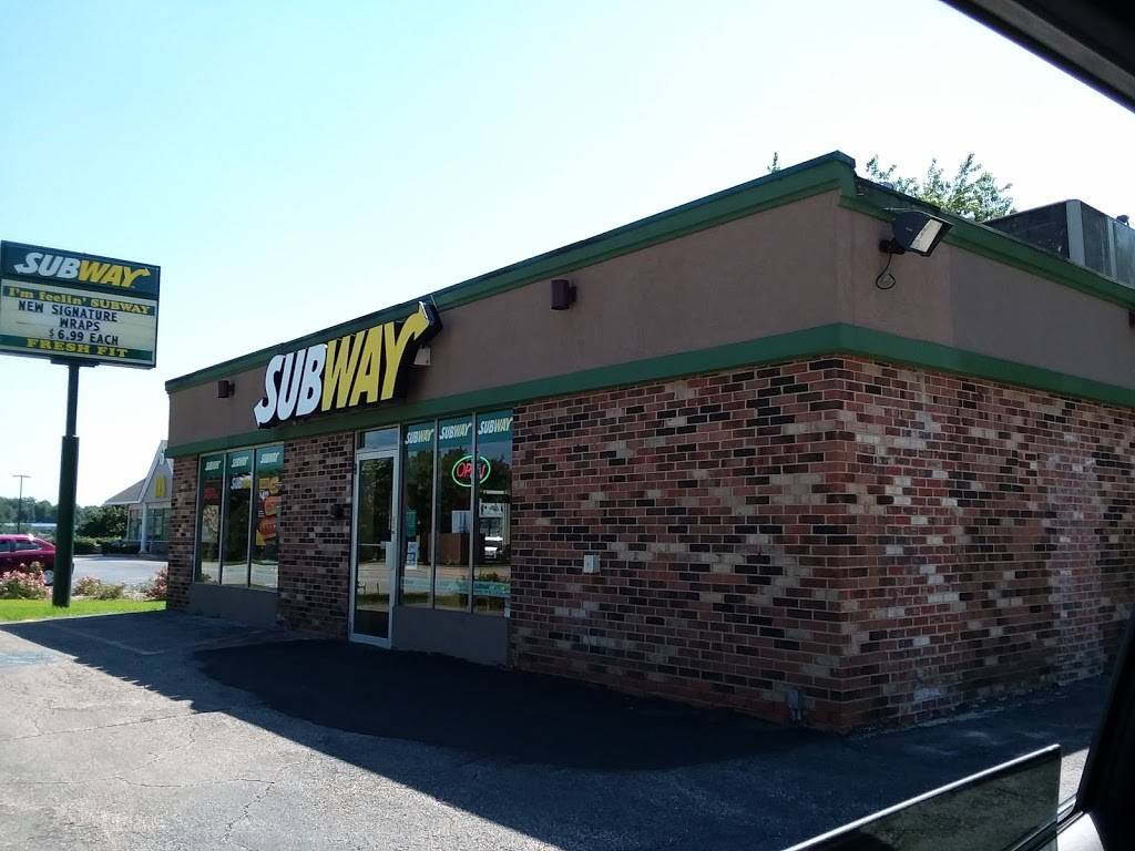 Subway Restaurants | restaurant | 400 S 8th St, West Dundee, IL 60118, USA | 8474288448 OR +1 847-428-8448