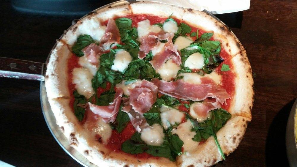 Bricks Wood Fired Pizza | restaurant | 103 E Front St, Wheaton, IL 60187, USA | 6307844620 OR +1 630-784-4620