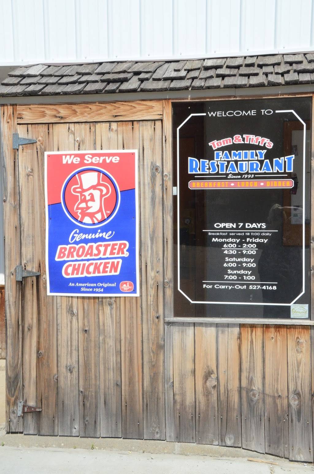 Tom & Tiffs | restaurant | 607 S Hazel St, Glenwood, IA 51534, USA | 7125274168 OR +1 712-527-4168