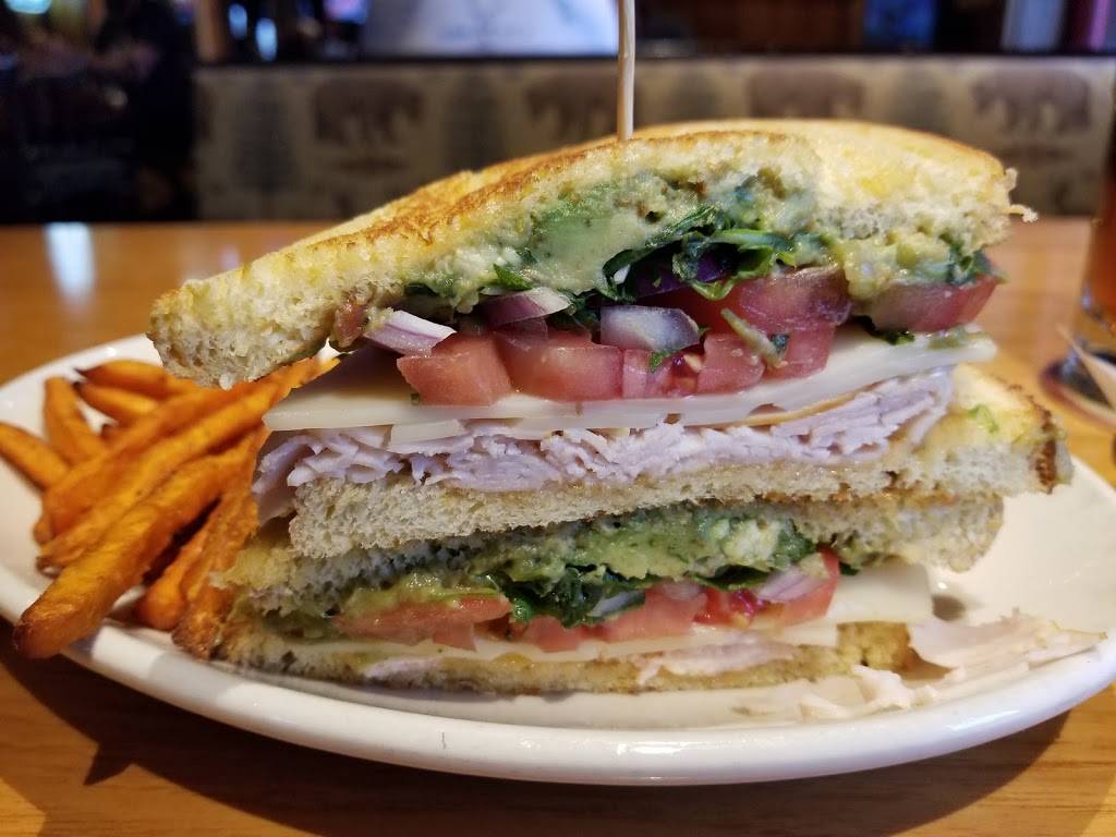 Twin Peaks Hoover | restaurant | 4330 Creekside Ave, Hoover, AL 35244, USA | 2052039461 OR +1 205-203-9461