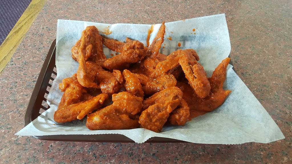 Hungry Boys | restaurant | 811 N Ladd St, Pontiac, IL 61764, USA | 8158441022 OR +1 815-844-1022