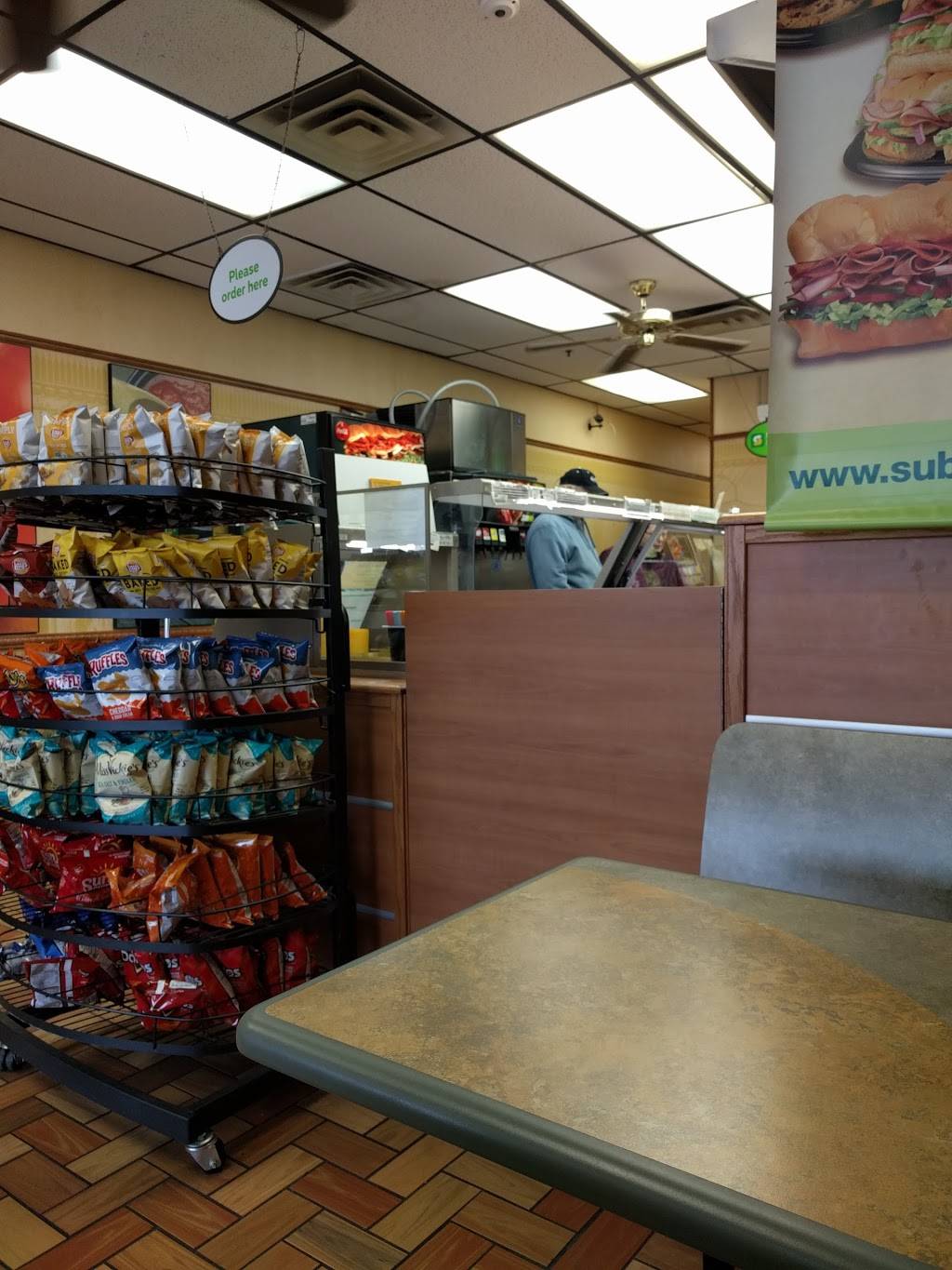 Subway | restaurant | 1006 Lafayette Ave, Bay City, MI 48708, USA | 9898951122 OR +1 989-895-1122