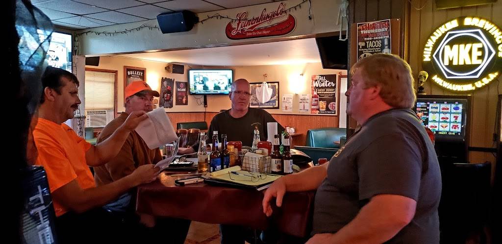 Kenickys Public House | restaurant | 2763 WI-175, Richfield, WI 53076, USA | 2626741604 OR +1 262-674-1604