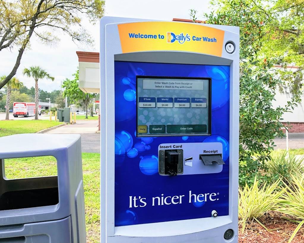 Dailys and Dailys Dash | restaurant | 9551 San Jose Blvd, Jacksonville, FL 32257, USA | 9048801056 OR +1 904-880-1056