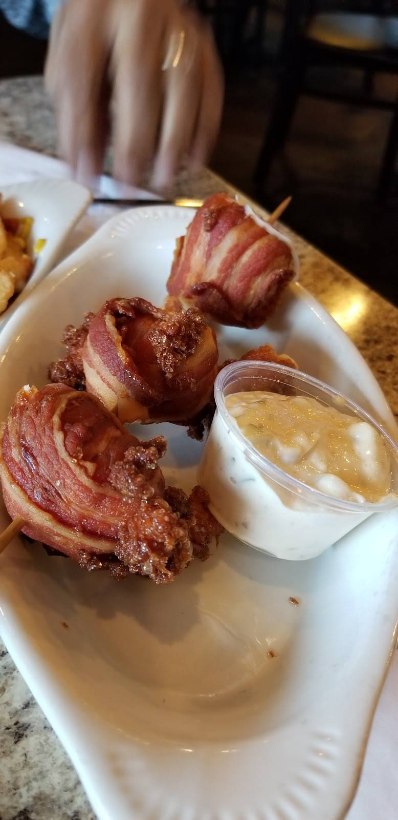 At The Office Sports Bar & Grill | restaurant | 4901 Cal Sag Rd, Crestwood, IL 60445, USA | 7083885520 OR +1 708-388-5520