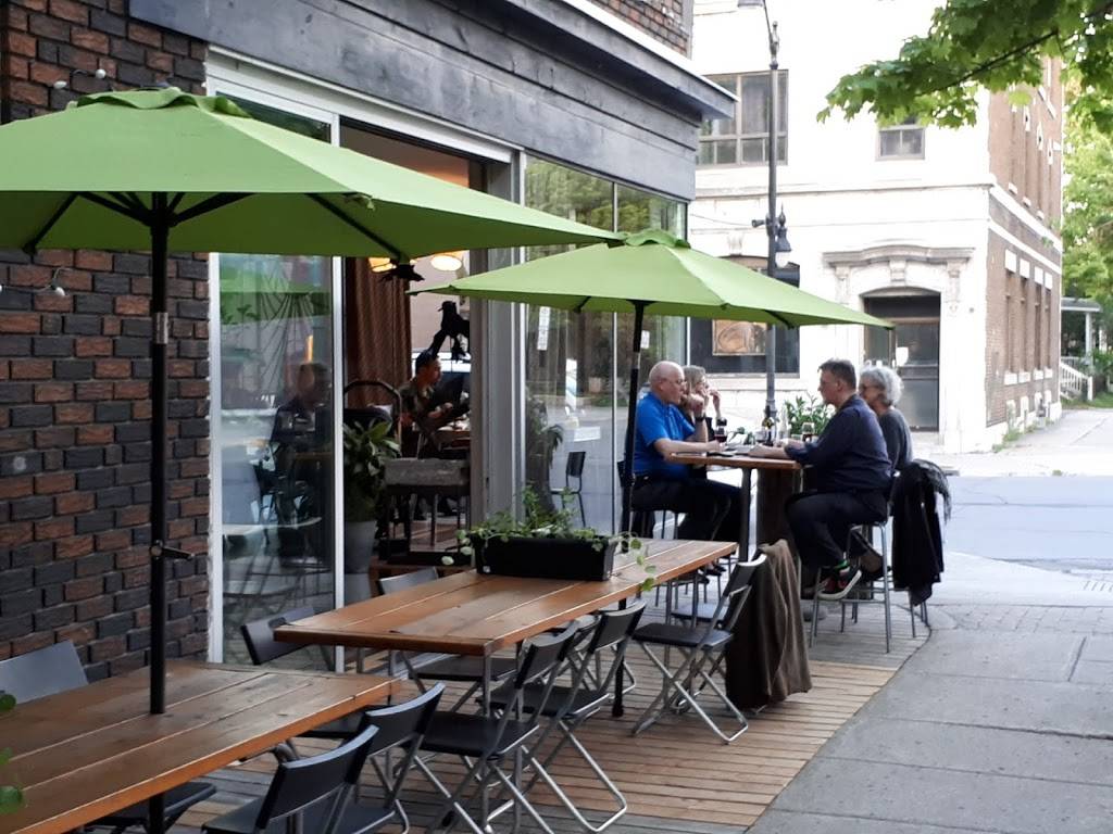 Restaurant Cabotins | restaurant | 4821 Rue Sainte-Catherine E, Montréal, QC H1V 1Z7, Canada | 5142518817 OR +1 514-251-8817