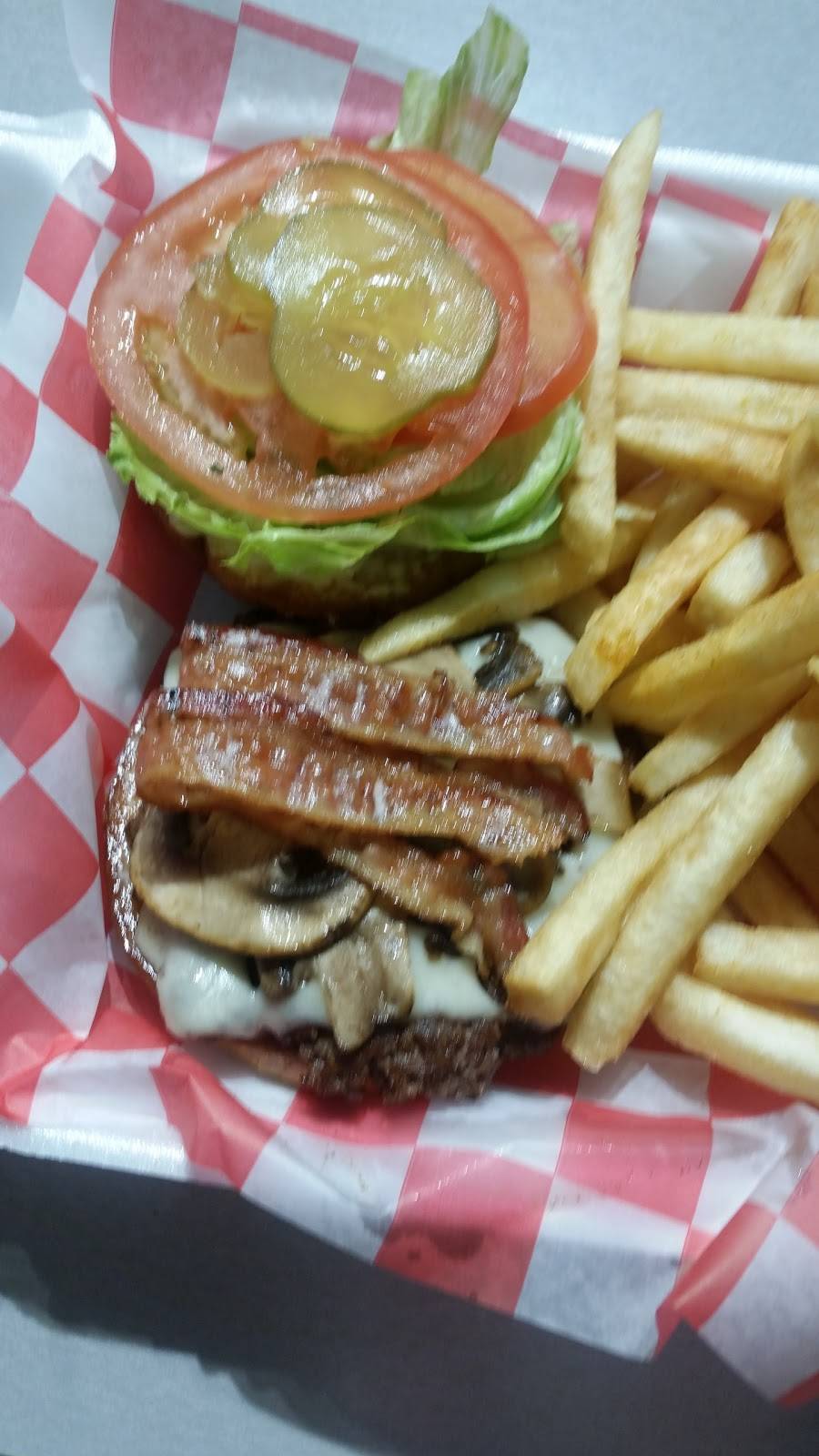 The Heroes Grill | restaurant | 1300 South St, Titusville, FL 32780, USA | 3216076739 OR +1 321-607-6739