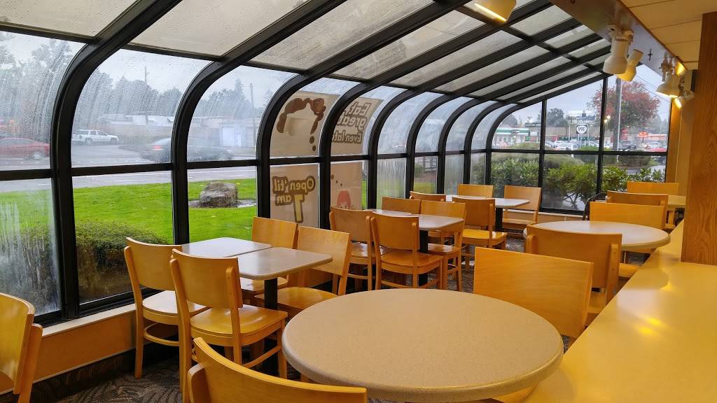 Wendys | restaurant | 17217 SE McLoughlin Blvd, Milwaukie, OR 97222, USA | 5036532472 OR +1 503-653-2472