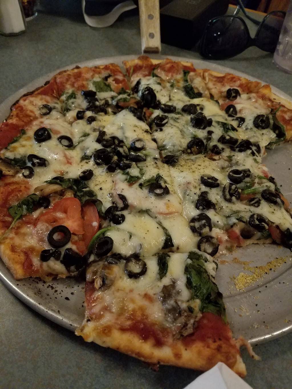 Aldos Pizza & Pub LLC | restaurant | W156N11058 Pilgrim Rd, Germantown, WI 53022, USA | 2622557777 OR +1 262-255-7777