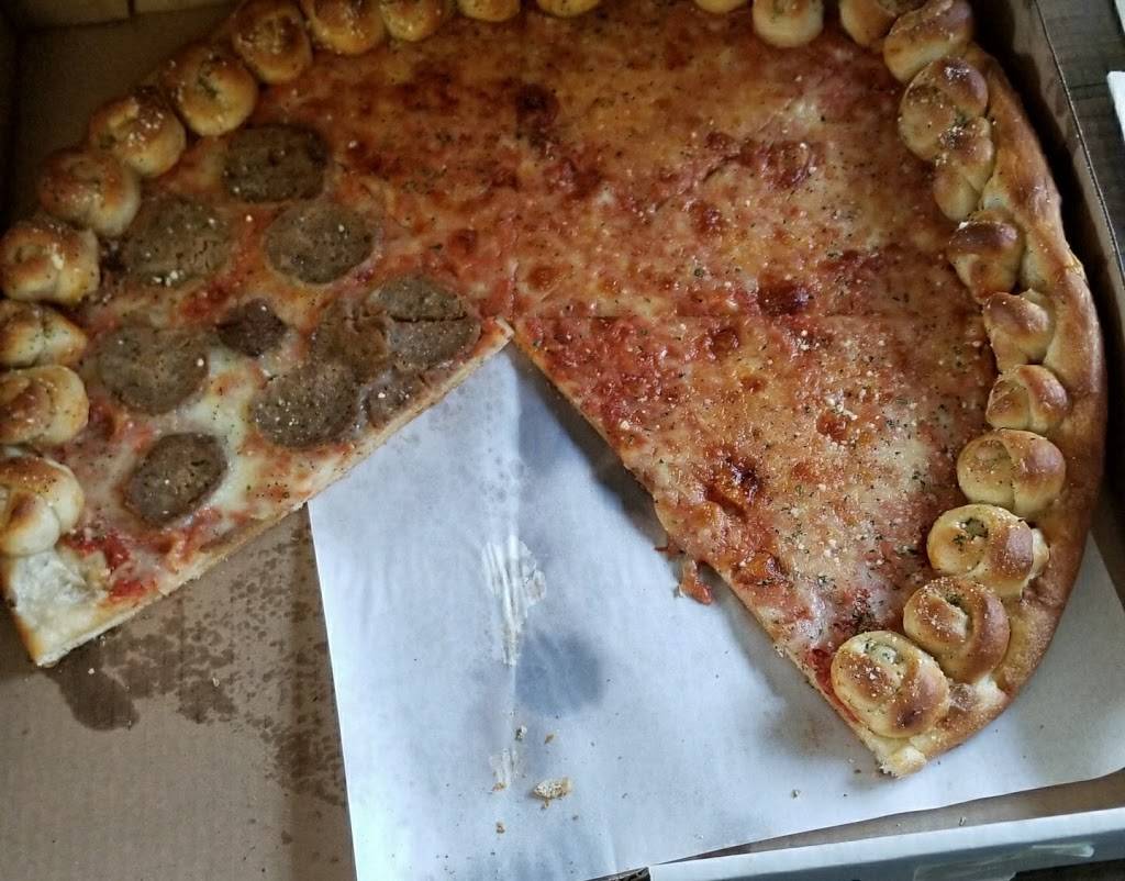 Ginos Trattoria & Pizzeria of New Hyde Park | restaurant | 1113 Jericho Turnpike, New Hyde Park, NY 11040, USA | 5164881366 OR +1 516-488-1366