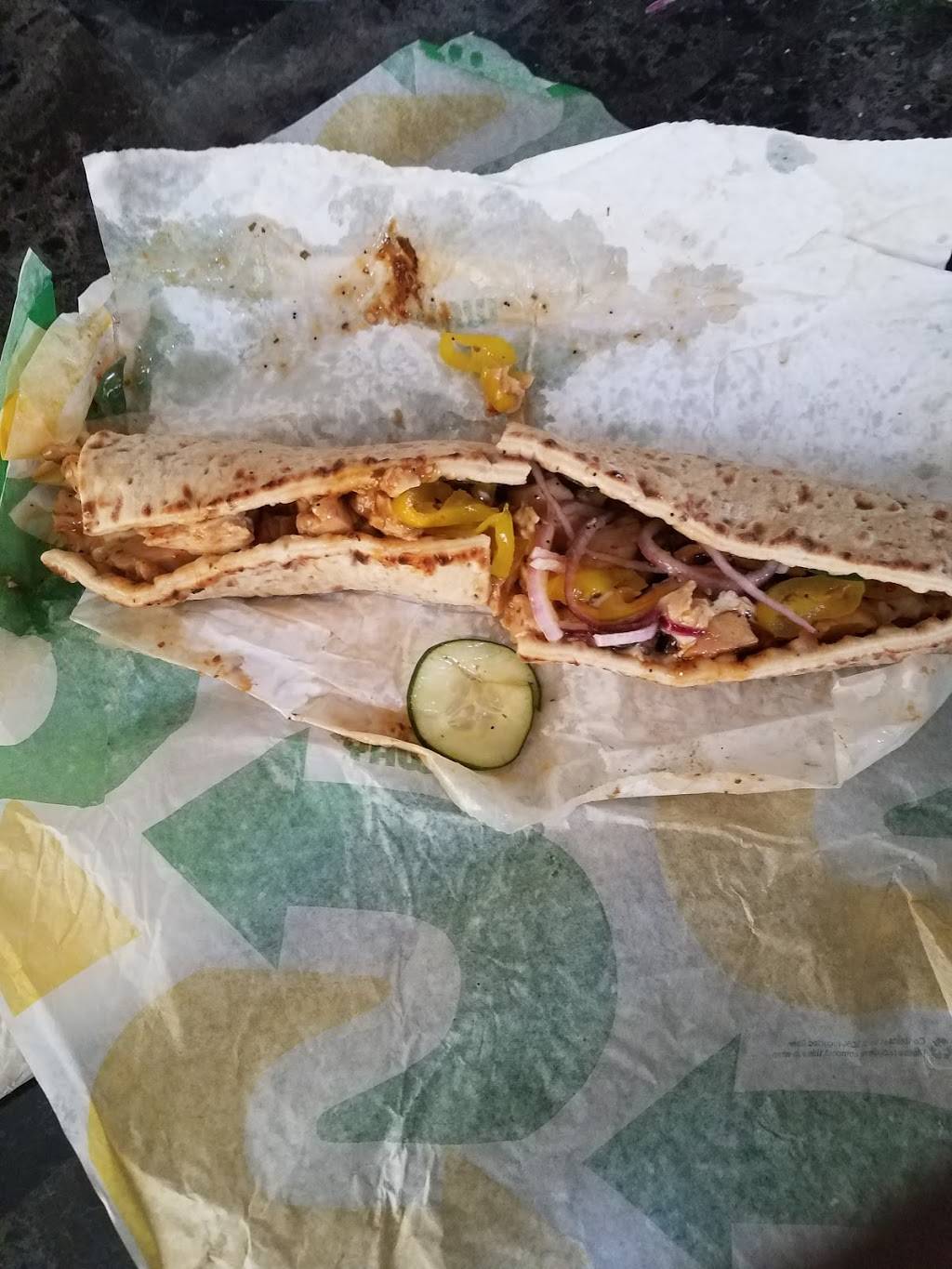 Subway | restaurant | 34 W 9 Mile Rd, Hazel Park, MI 48030, USA | 2483985156 OR +1 248-398-5156